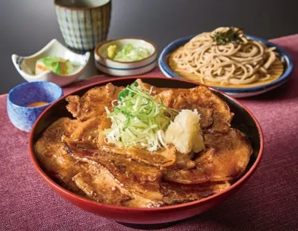 炙り豚丼と麺