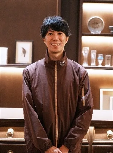 有友亮太氏