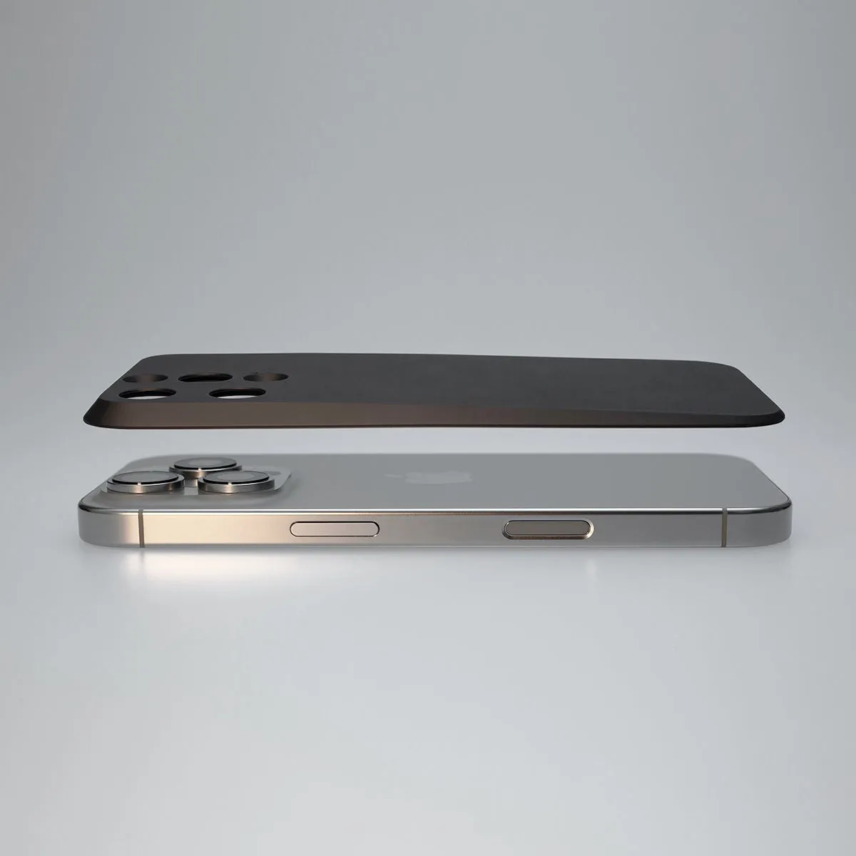 【新常識】MYNUS iPhone 16 Pro MAGBACKで叶える究極のミニマル保護！