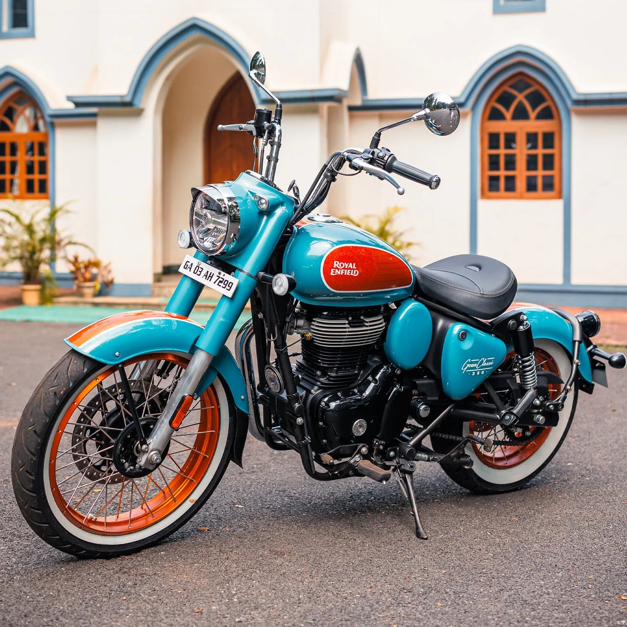 GOAN CLASSIC 350のエンジンと足回り