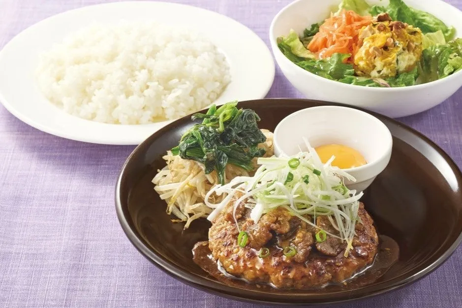 炙り鮭ハラスといくらの出汁茶漬け