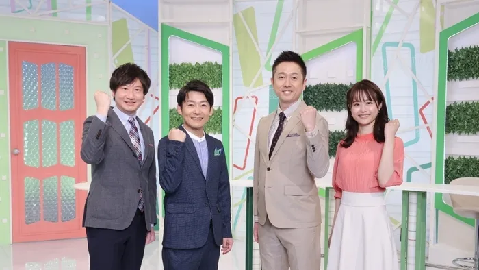 ロザンとアナウンサーの集合写真