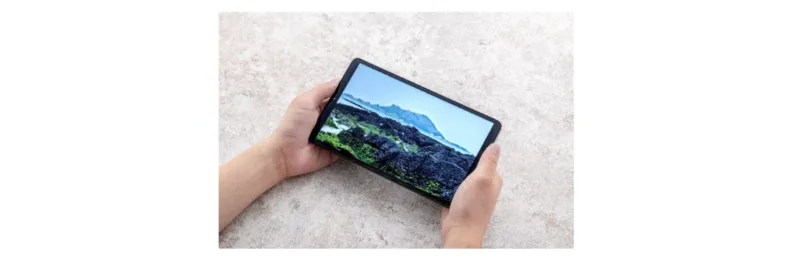 Samsung Galaxy Tab A11の側面とスピーカー
