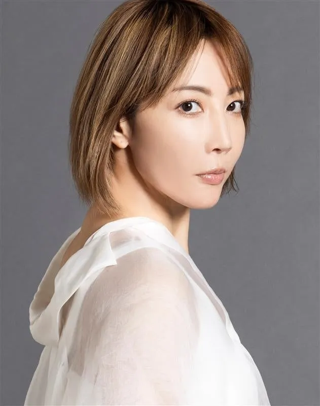 柚希礼音さんのプロフィール写真
