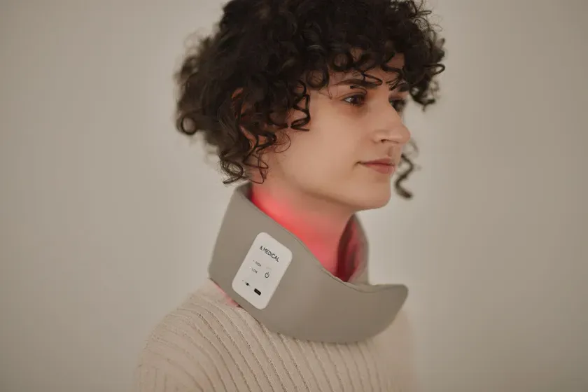 コリの常識を変える！医療機器『LUMICARE』の光温熱LEDが深部をほぐす