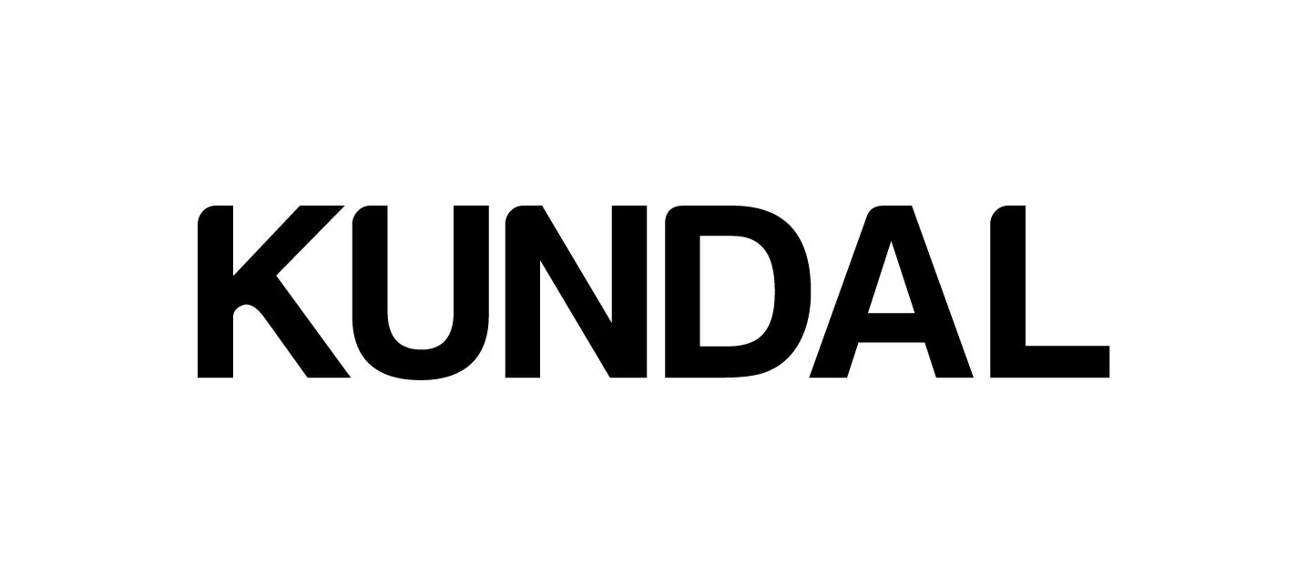 KUNDALのロゴが大きく表示された画像です。白背景に黒文字でブランド名がデザインされています。