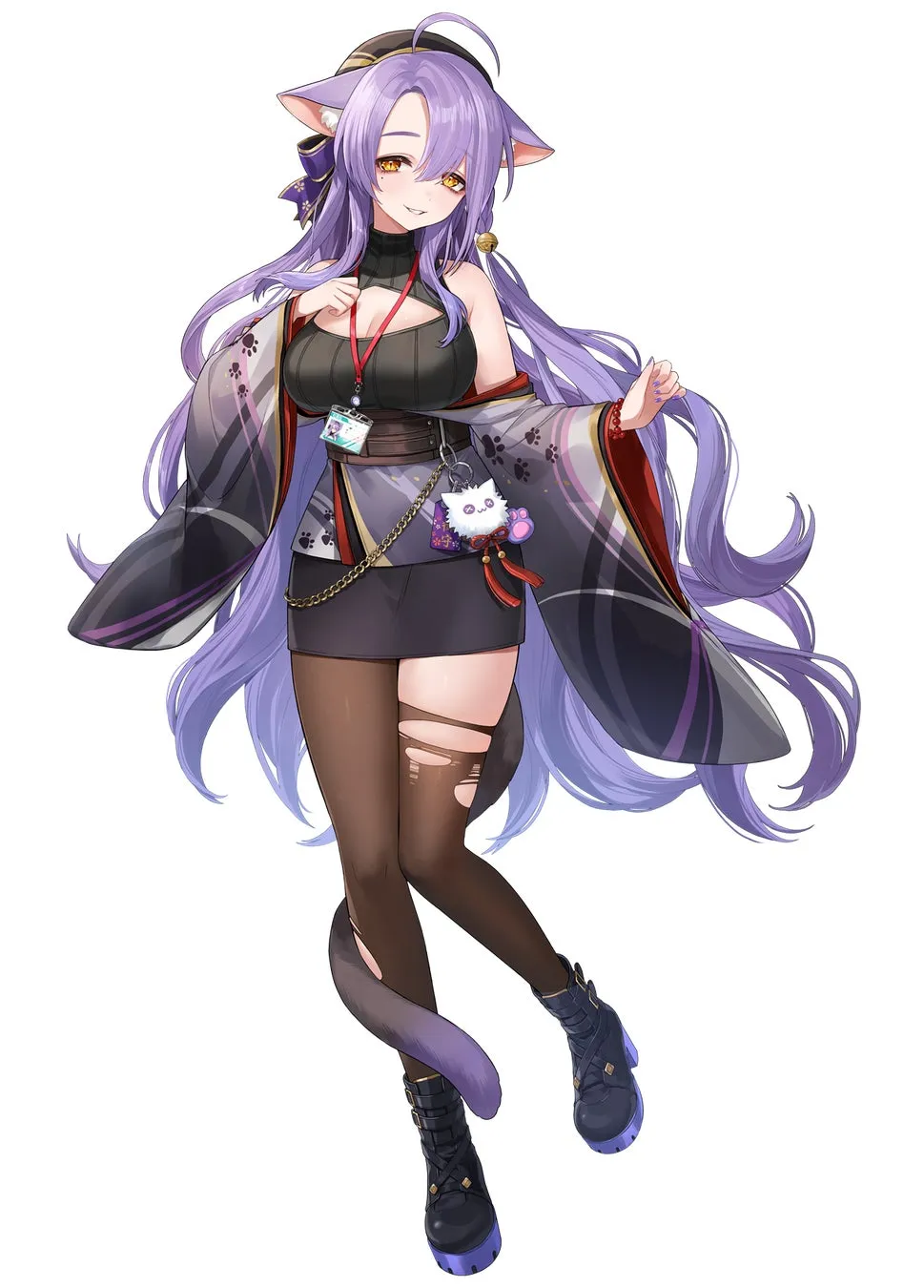 紫色の髪と猫耳を持つ女性キャラクターのイラスト。黒いトップスとスカート、タイツ、ブーツを着用し、着物のようなデザインの羽織をまとっている。首にはIDカード、腰には猫のぬいぐるみチャームが付いている。