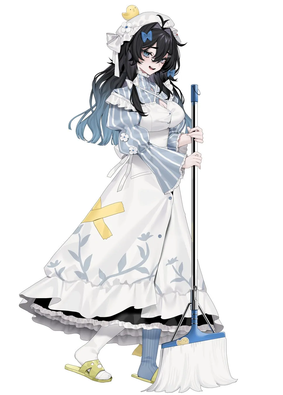 メイド服を着たアニメスタイルの女性のイラストです。彼女は黒髪で、青い目をしており、頭にはアヒルの飾りをつけています。彼女はモップを持っており、笑顔でこちらを見ています。