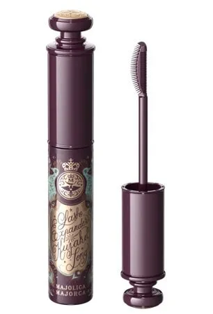 紫色のマスカラとブラシの画像です。