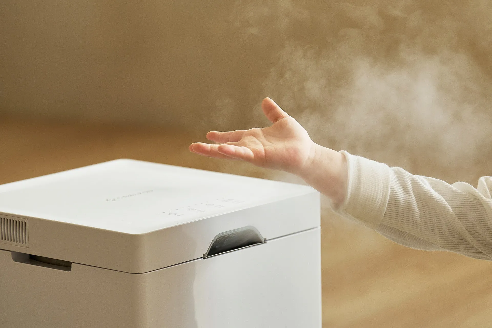 意外と知らない?加湿器はいつから使うべき?Carepod J60HVが教える「乾燥前の新常識」