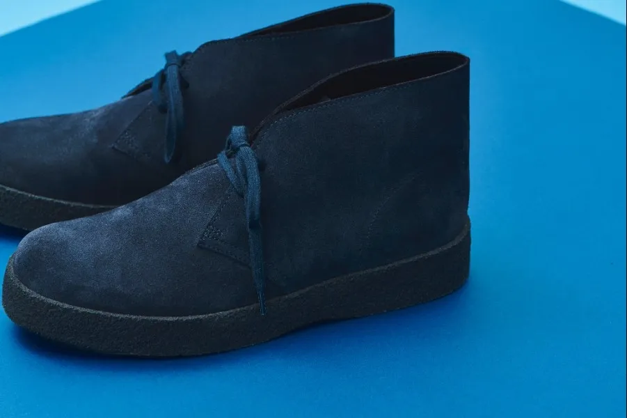 【完全ガイド】Clarks × SHIPS 奇跡の限定デザートブーツ！50周年が彩る大人の足元