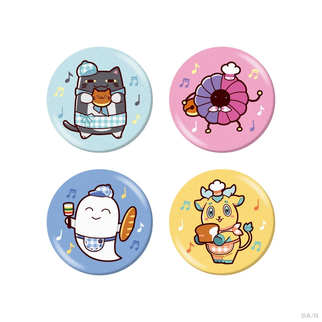 4種類のキャラクターが描かれた丸い缶バッジの画像。猫、花のようなキャラクター、オバケ、牛がそれぞれパン職人のような姿で描かれている。背景には音符が散りばめられている。