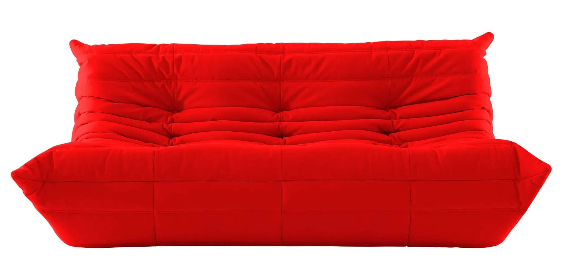 赤いソファの写真です。白背景に配置された、赤いソファの正面からの画像です。