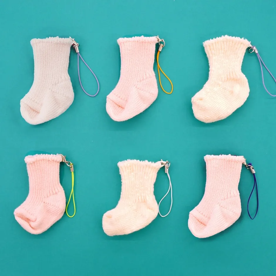 6つの小さな靴下の写真
