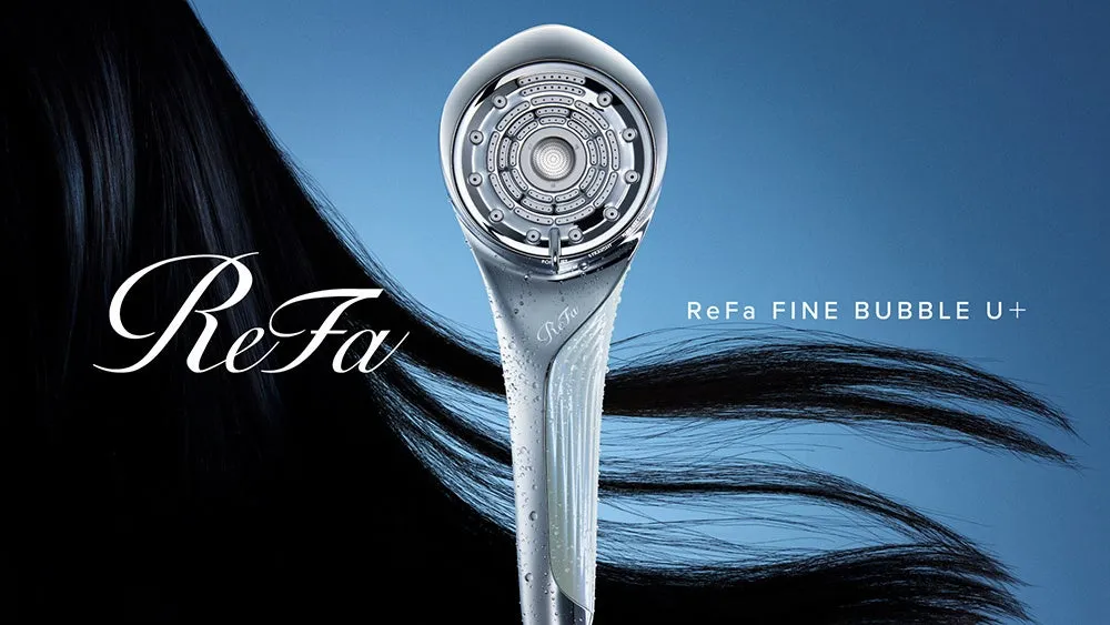 ReFa FINE BUBBLE U+のシャワーヘッドの広告画像です。製品と髪の毛を組み合わせたデザインで、シャワーヘッドの機能性を表現しています。