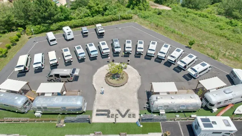 レクビィ ステーションの店舗外観