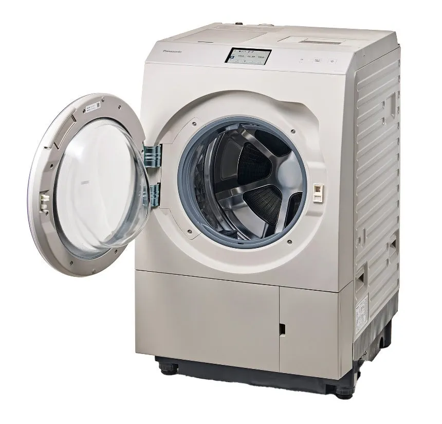 前面ドアが開いたPanasonicの洗濯機