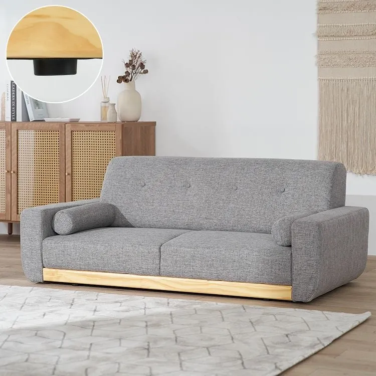 木製フレームのグレーソファ