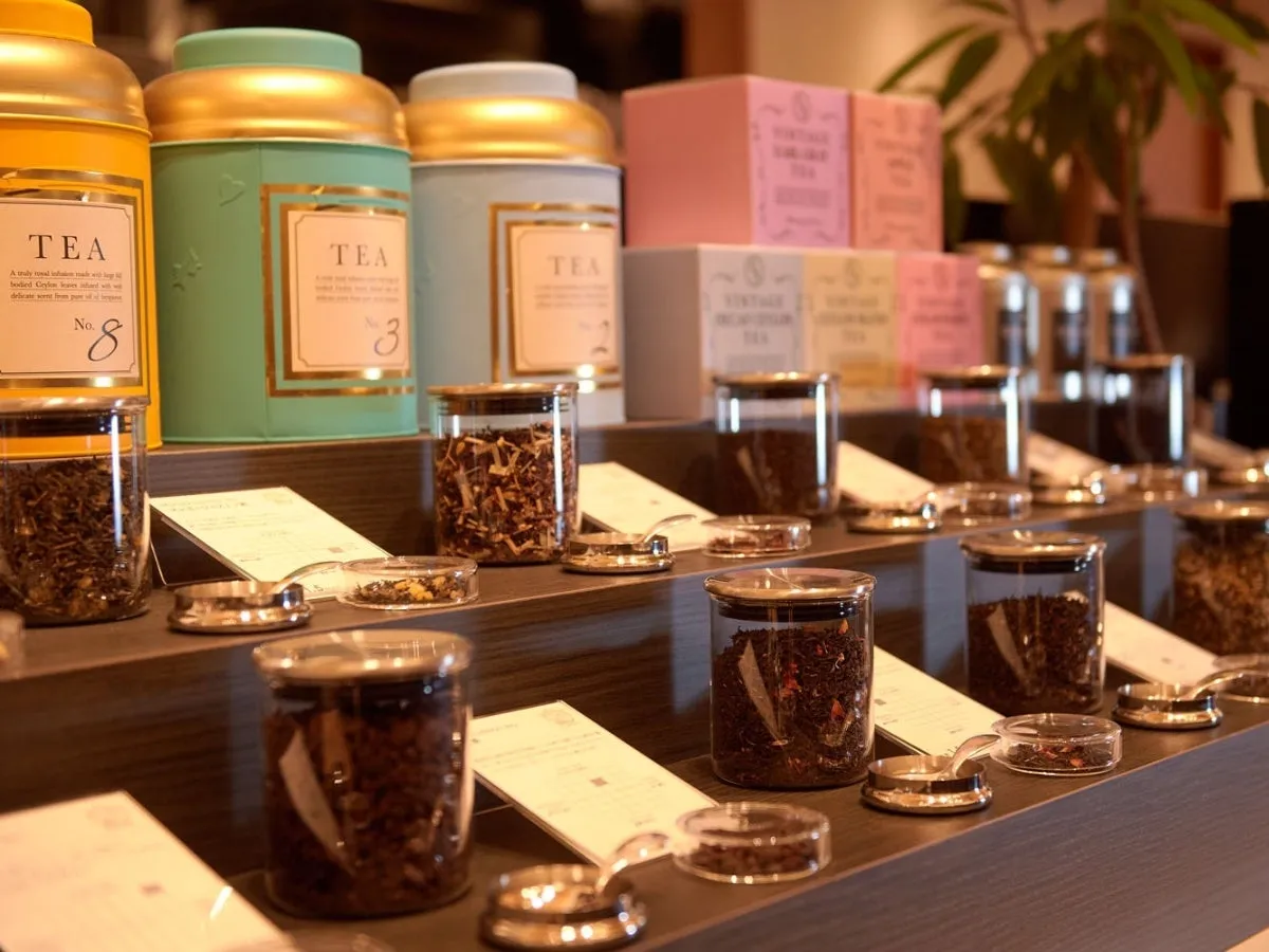 お茶の販売ディスプレイ