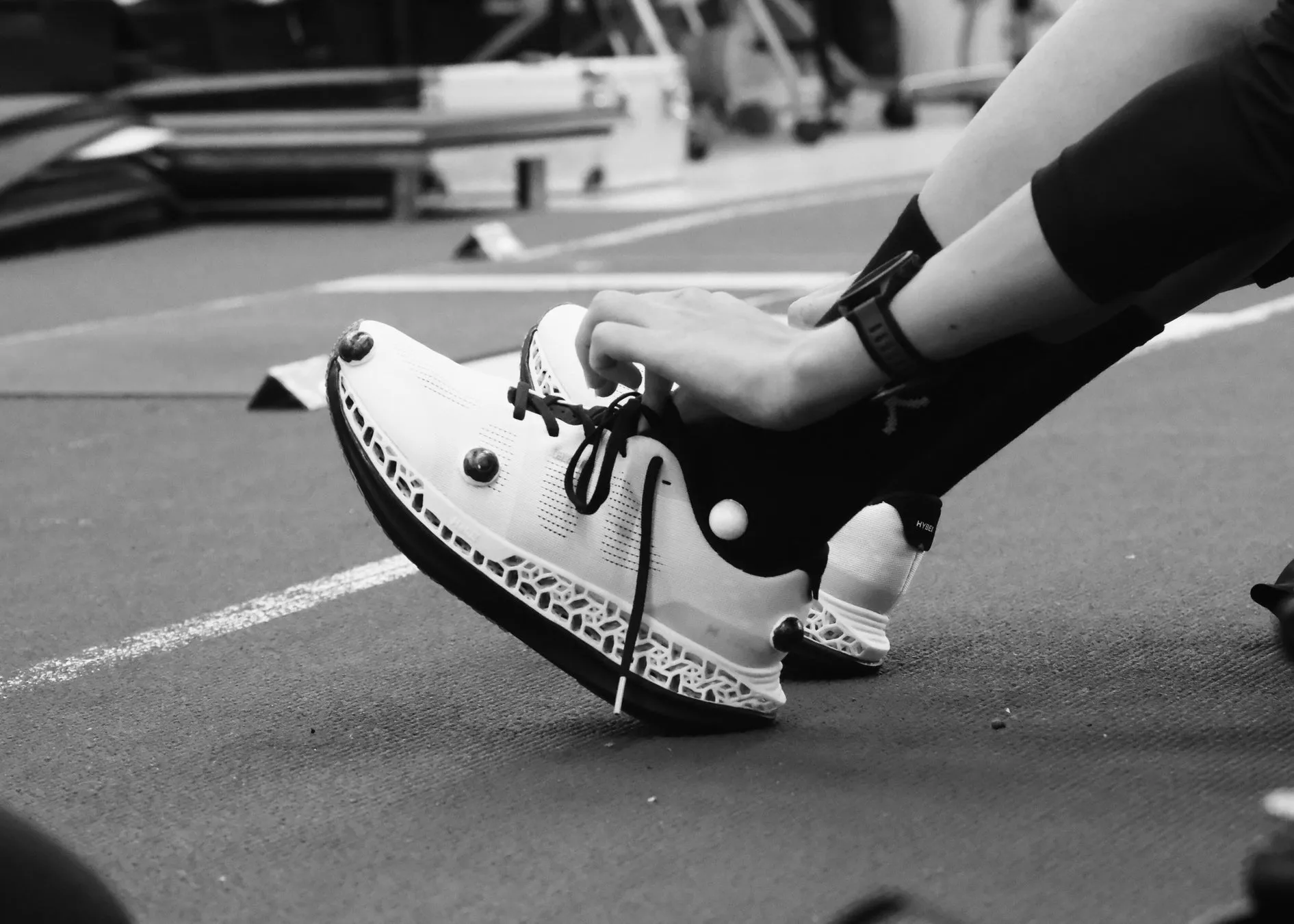 【新発見】HYBEX HX LENSが叶える!流れるようなランニング体験の秘密