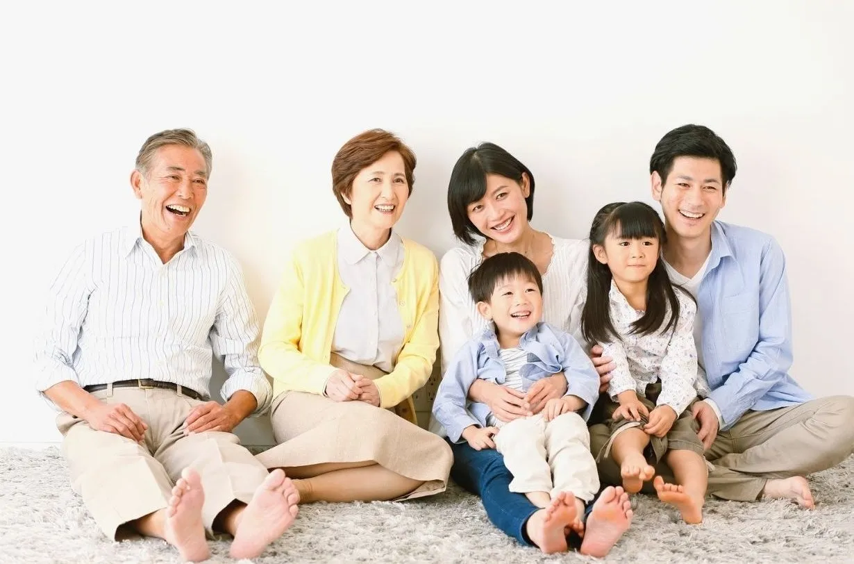 笑顔の家族写真