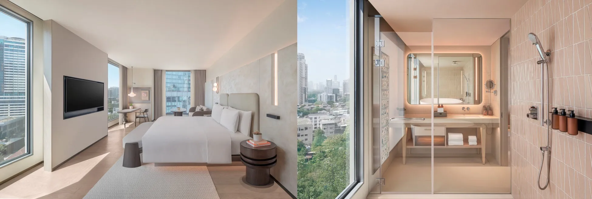 ホテルの客室とバスルームの写真です。客室は、大きな窓から街並みが見え、ベッド、テレビ、デスク、椅子などが配置されています。バスルームは、シャワー、バスタブ、洗面台が備わっています。