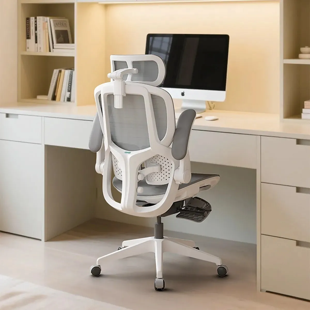 AXISU アクシスコアライトオフィスチェア（白）