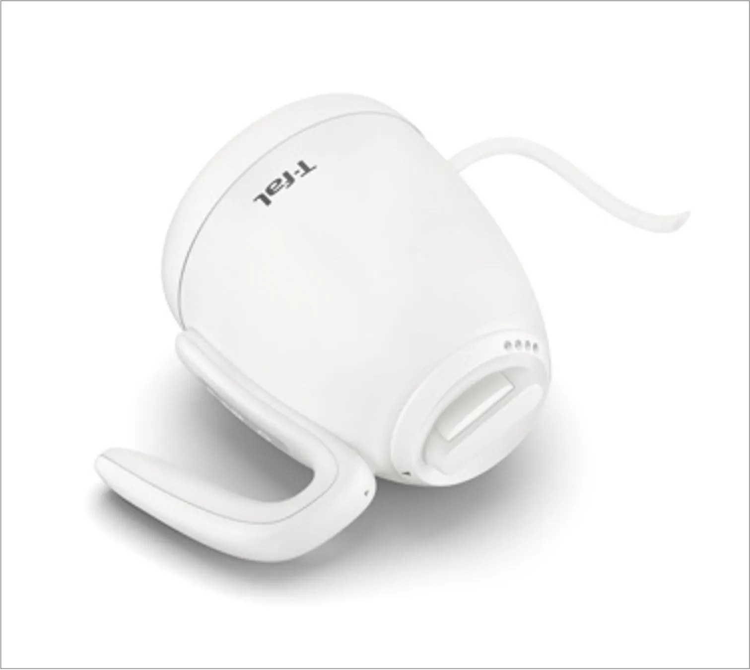 白い電気ケトルです。