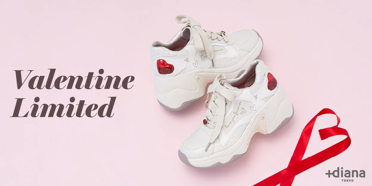 【心ときめく足元へ】プラスダイアナのバレンタイン限定スニーカーが、まさかの可愛さ!
