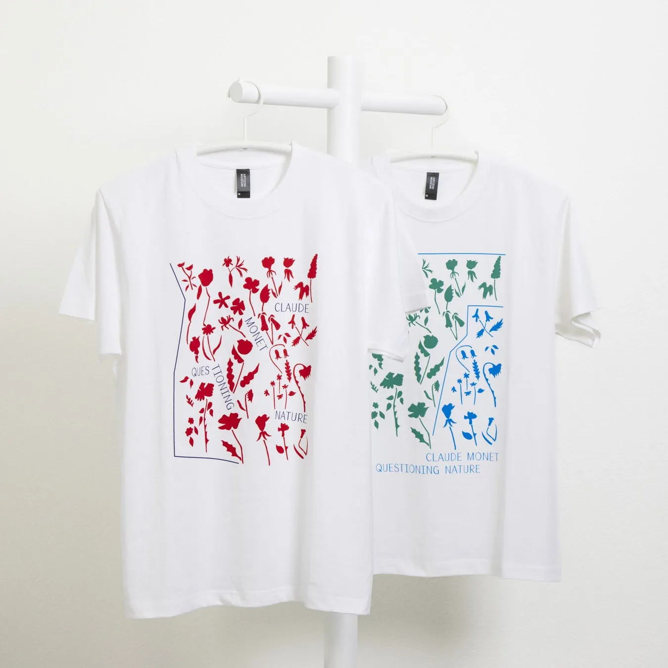 白いTシャツが2枚