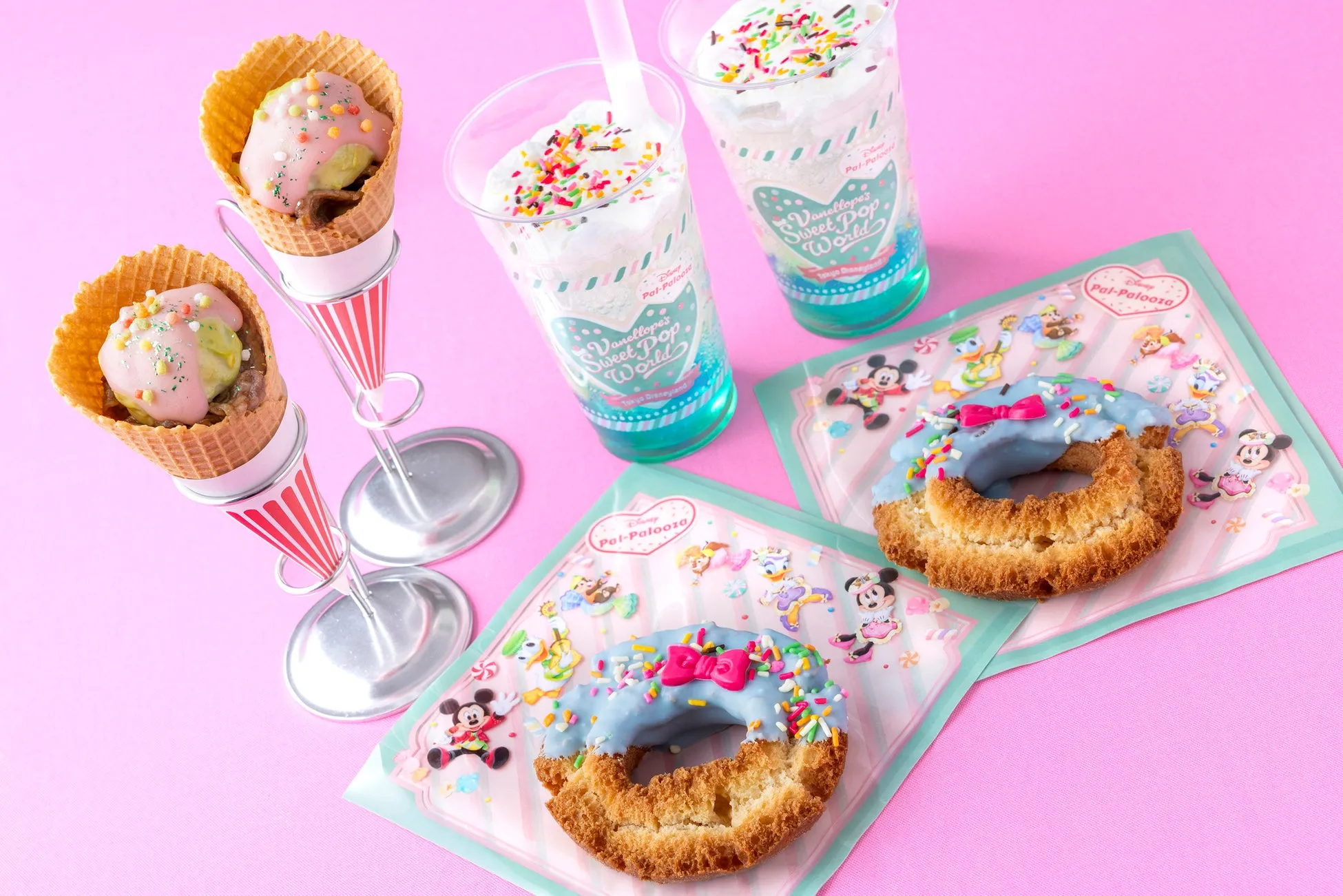 ドーナツ、ドリンク、アイスクリームのような牛カルビコーンが並ぶ