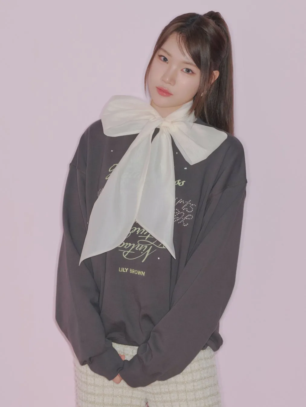 LOOK: リボンヘアの女性