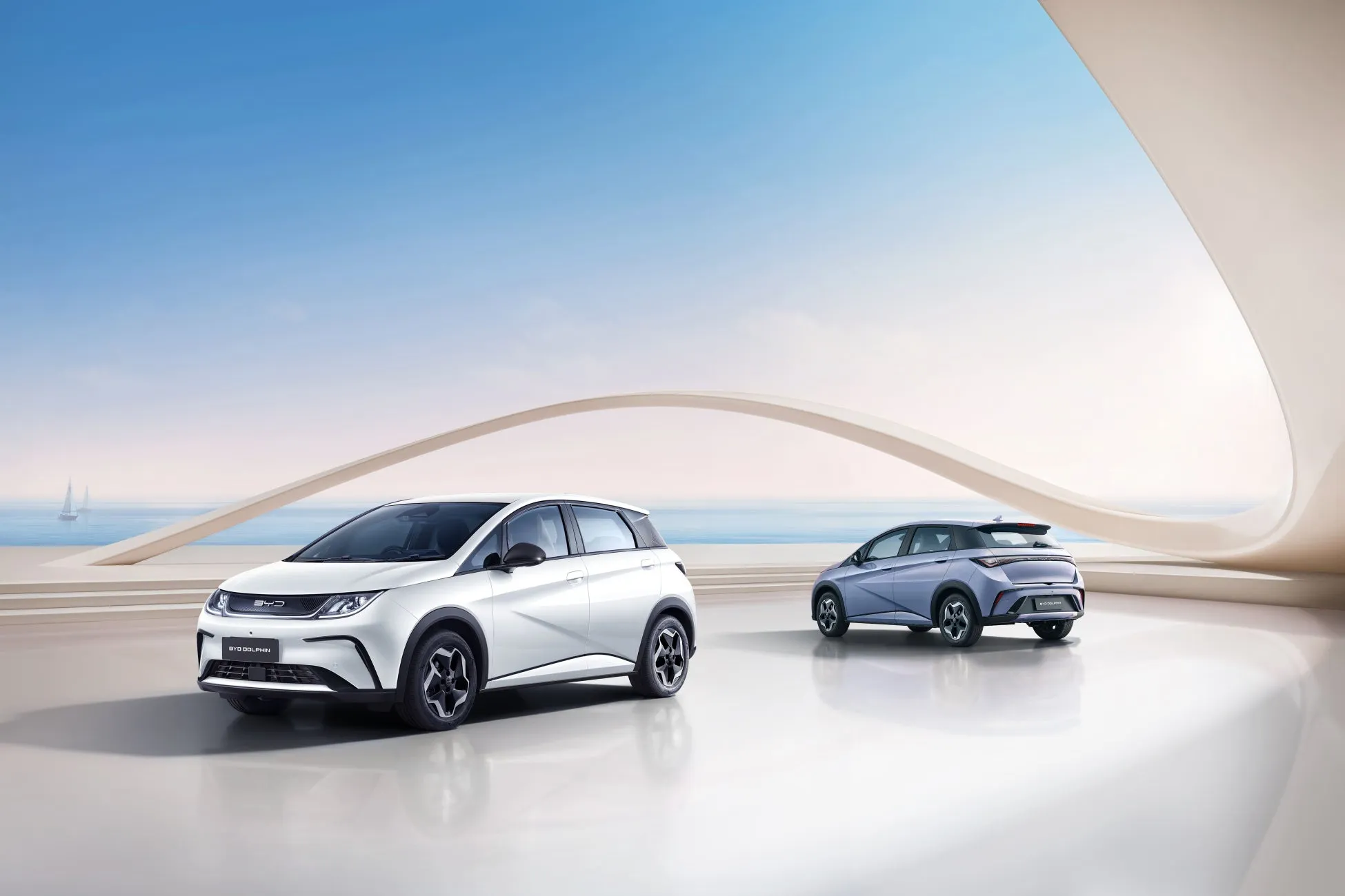 劇的進化！新型「BYD DOLPHIN」は冬も夏も超快適EV！価格以上の価値を徹底解説