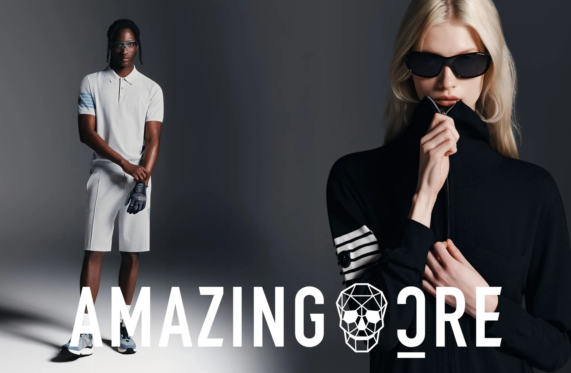 ファッション広告、モデル2人、AMAZING COREと頭蓋骨のグラフィック