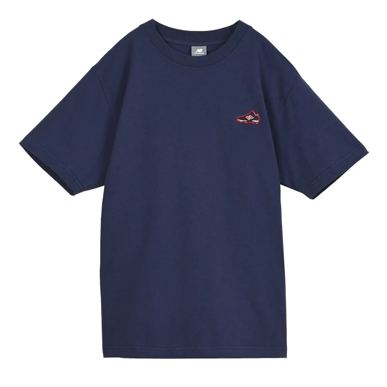 濃紺のTシャツ。左胸に赤いシューズのマークがあり、首の後ろに「ab」の文字がある。