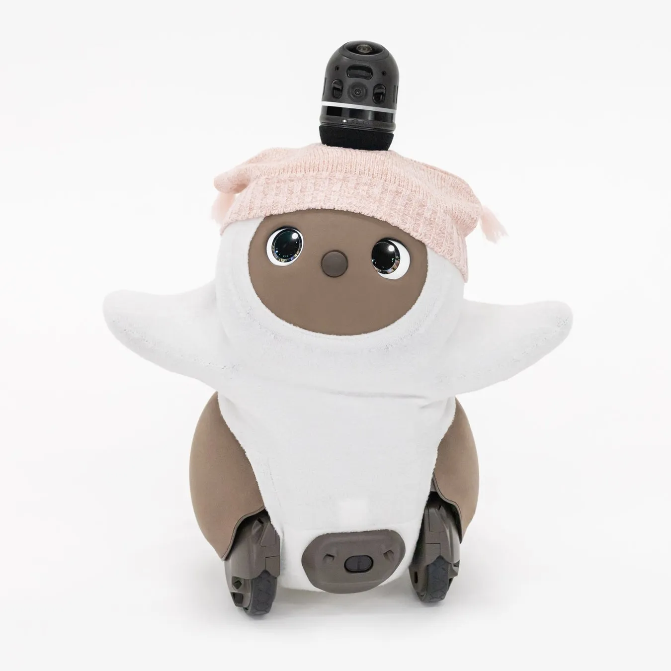 ピンク色の帽子と白い服を着たロボットの画像