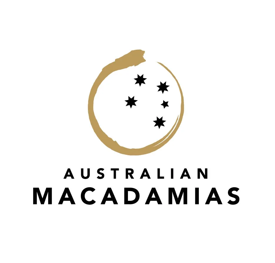オーストラリアのマカダミアナッツのロゴ。金の円の中に星が描かれ、その下にテキストが配置されている。