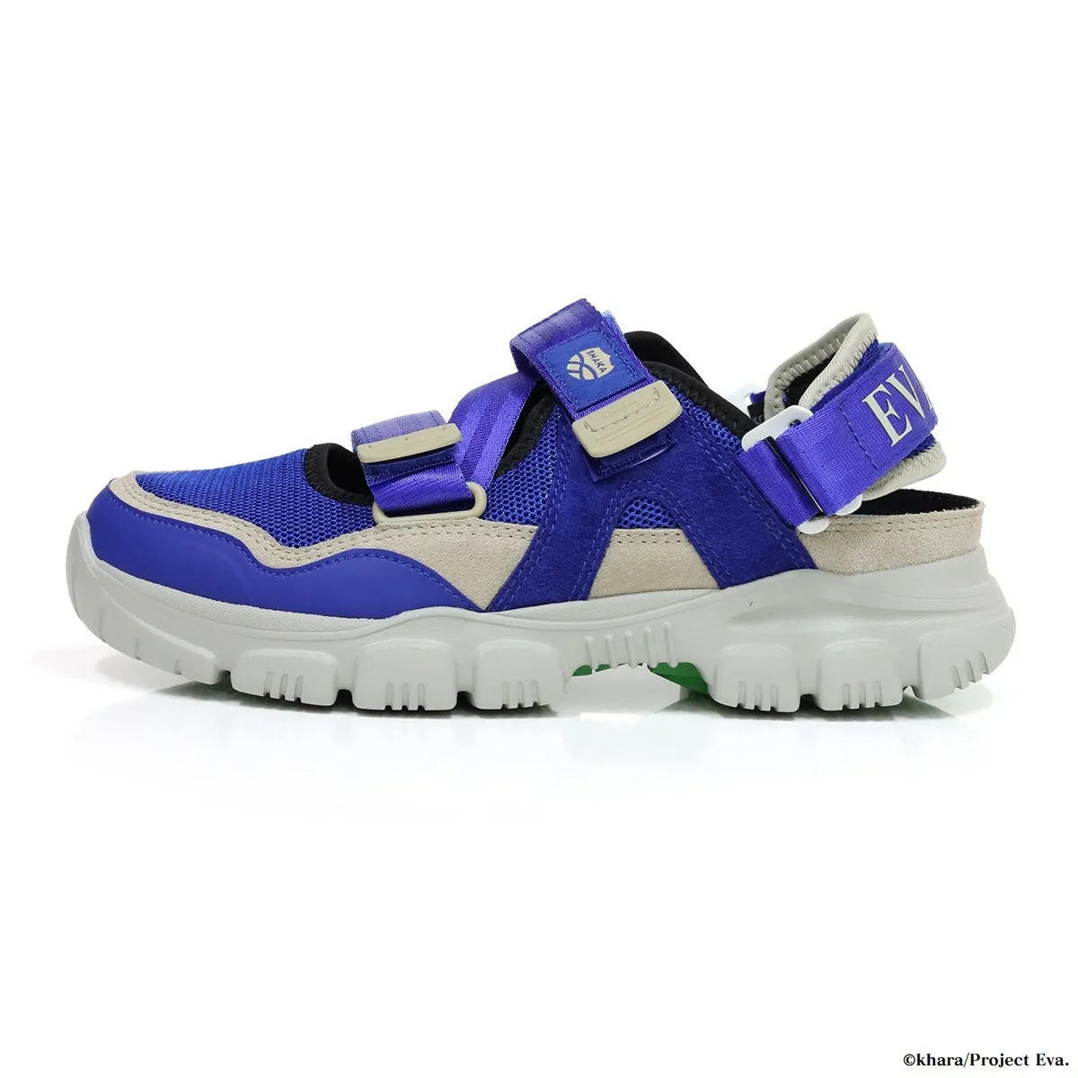 青色のサンダル