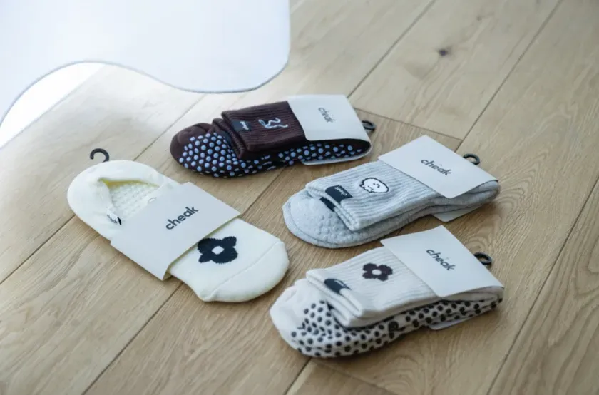 cheak ピラティスソックス