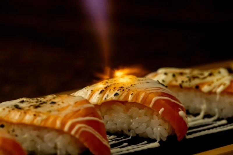 香ばしい炙りマヨサーモン