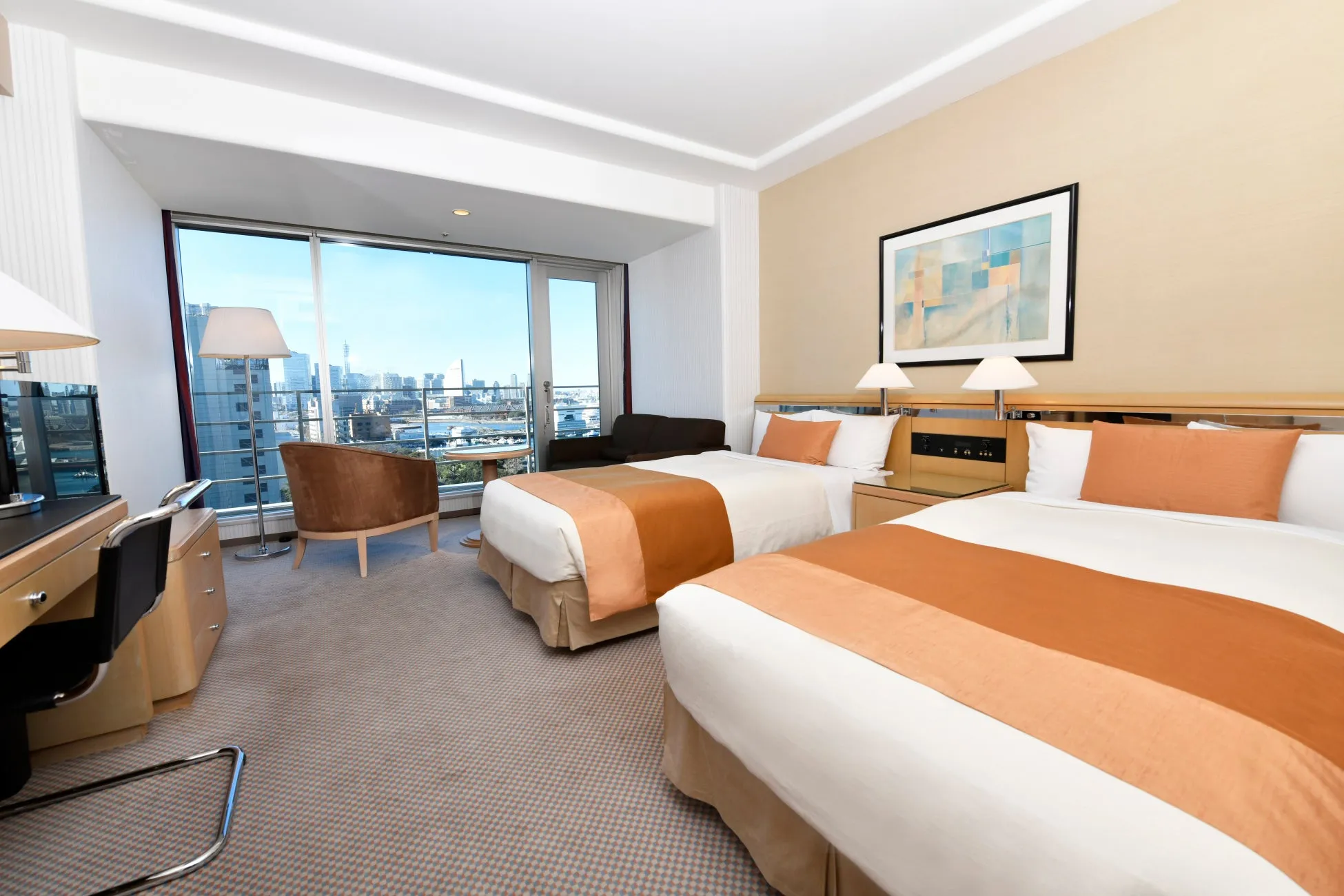 ホテルのツインルーム