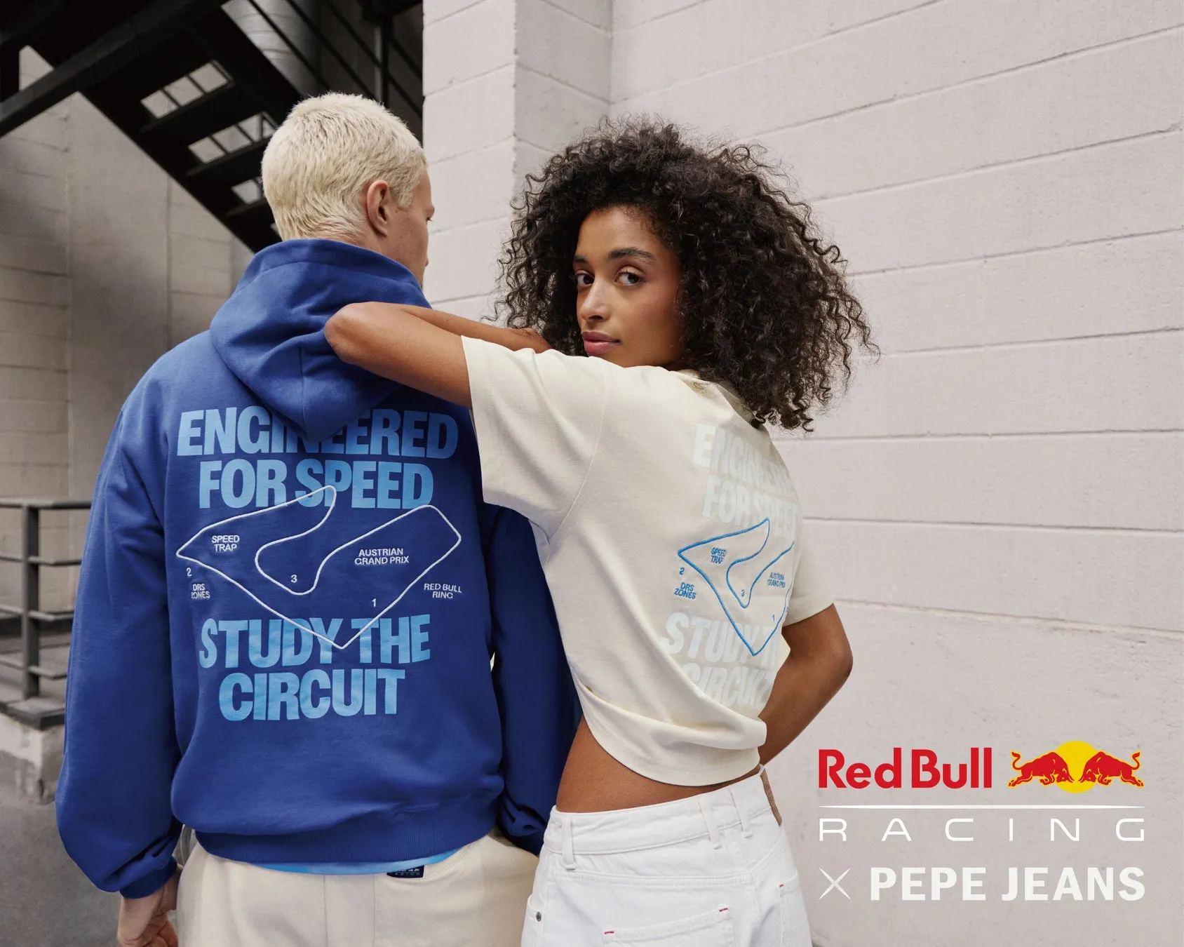 F1の熱狂を日常に!Red Bull Racing × Pepe Jeans SS26、常識を覆す新コレクション