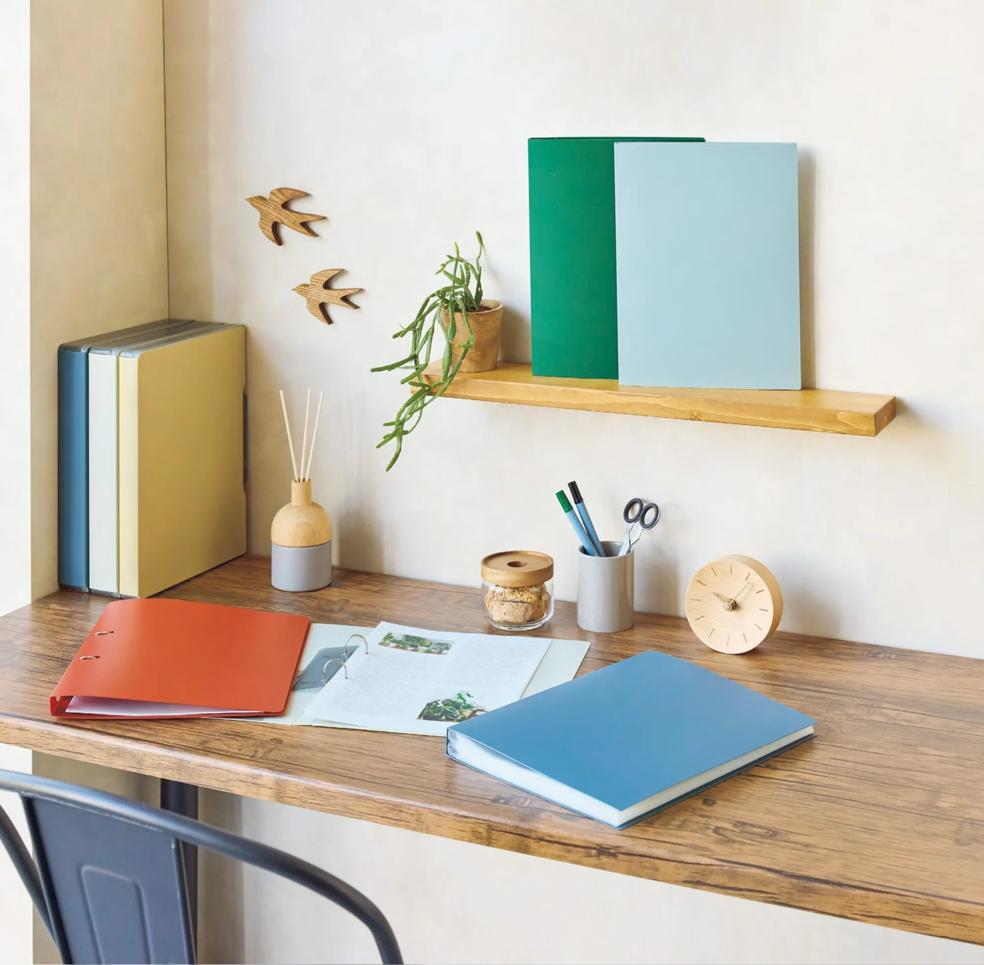 LIHIT LAB.「Mutual」新作！くすみカラーの万能ファイル登場