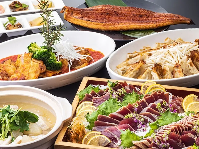 豪華なバイキング料理の数々