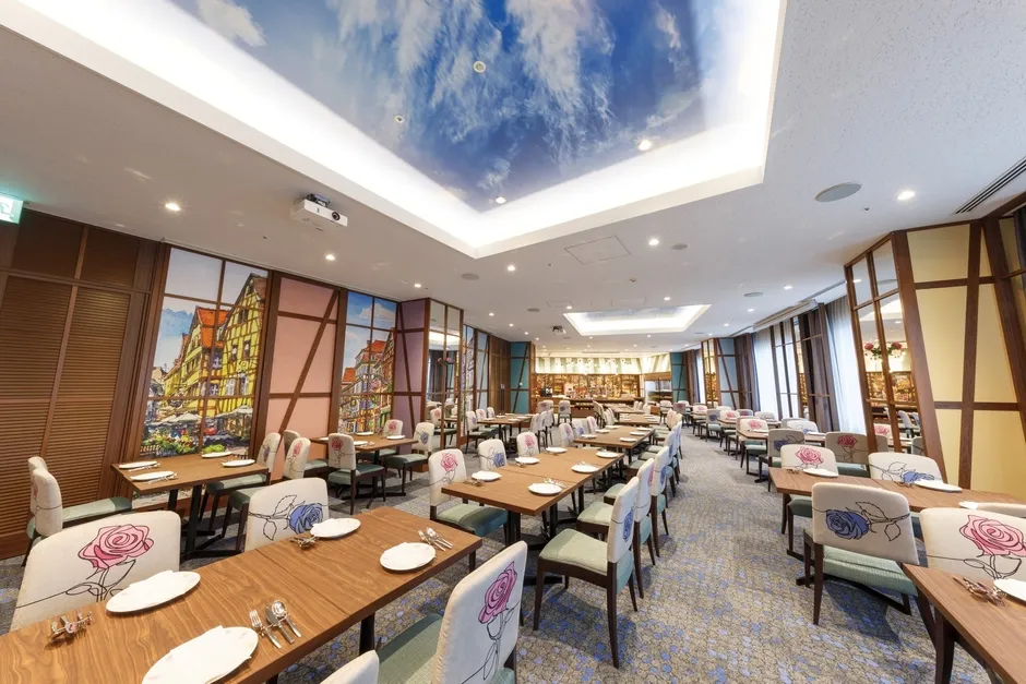 レストランのインテリア写真