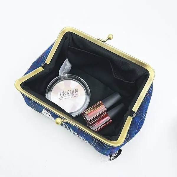 コスメポーチとしても活躍