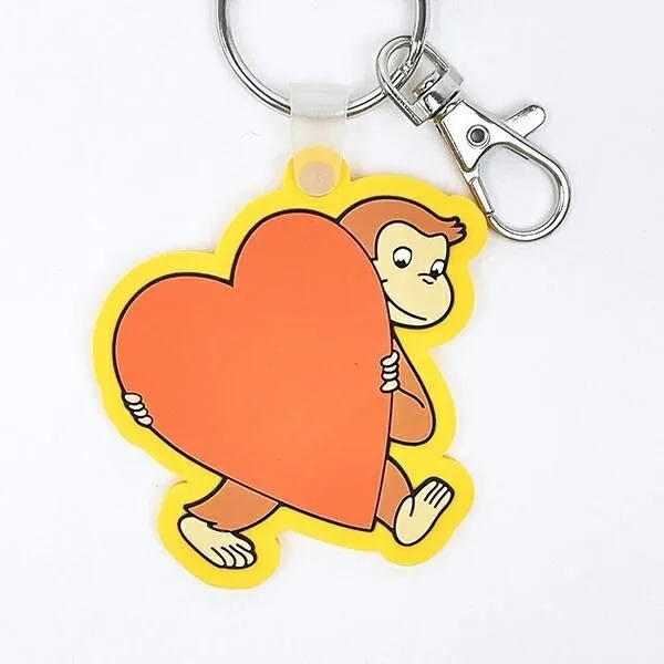 ハートを抱えるジョージのアップ