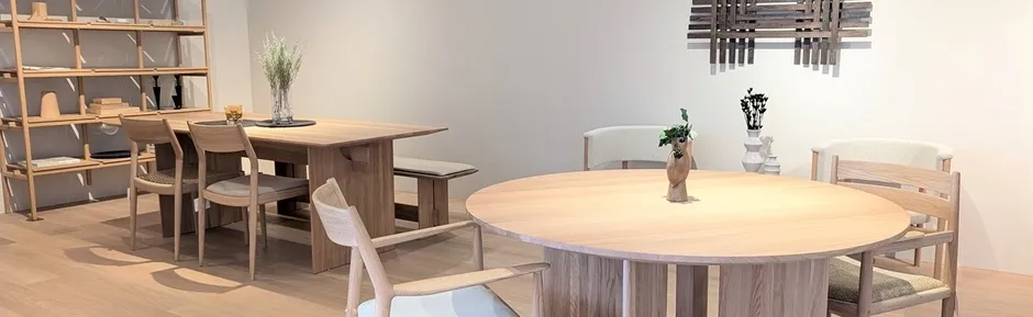 カリモク家具のショールーム