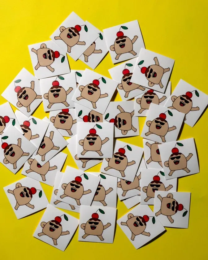 「バスボール」シール