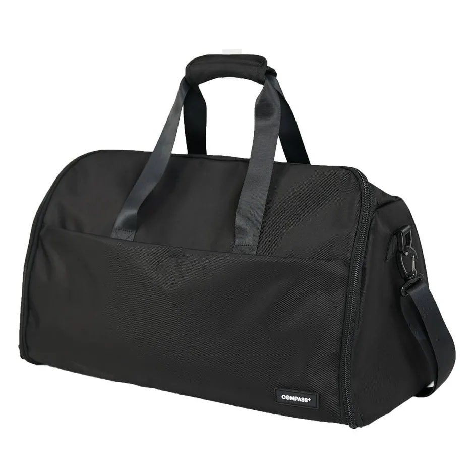 圧縮してスーツケースに収納した様子